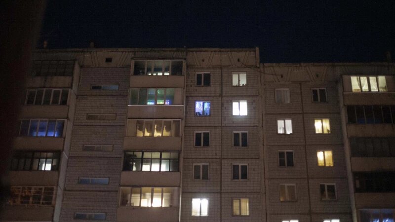     Новогодние гирлянды в окнах Барнаула. Дарья Беркетова