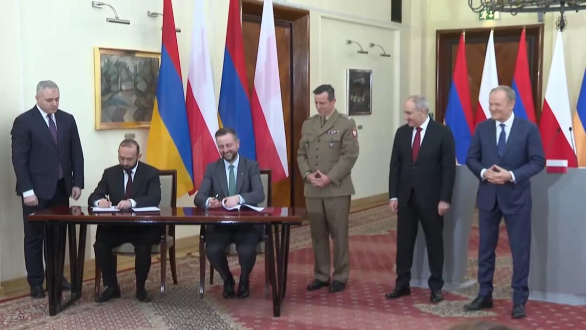 © Photo : press office of MFA of RA