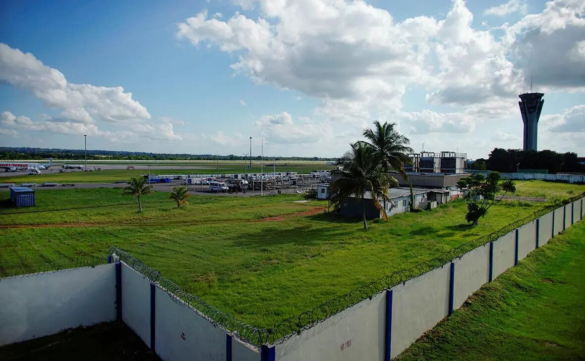    Международный аэропорт имени Хосе Марти в Гаване, Куба Фото: Alexandre Meneghini / Reuters Кирилл Титов