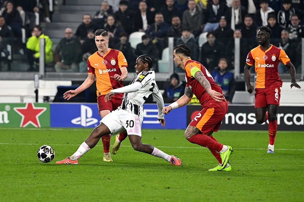    "Ювентус" вылетел из Лиги чемпионов, не сумев пройти турецкий "Галатасарай". / Getty Images