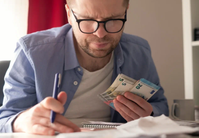 Схватили 72 тысячи рублей и бежать? Читаем Новые правила игры про долгосрочные сбережения.