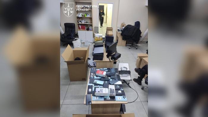 Мошеннический колл-центр в Днепропетровской области. Обложка © Прокуратура Украины