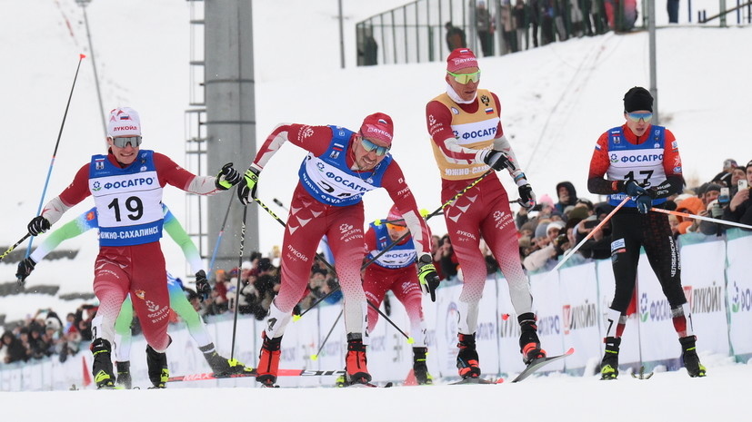     Дмитрий Жуль, Егор Митрошин, Александр Большунов и Данила Карпасюк (слева направо) на финише скиатлона РИА Новости Владимир Астапкович