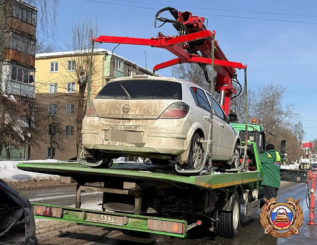 11 человек катались по Твери без водительских прав и на время лишились машин