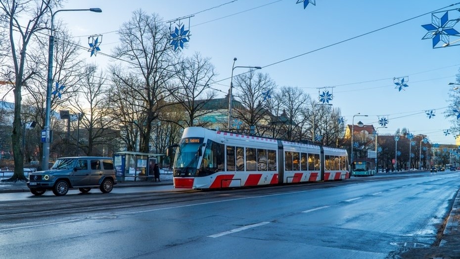    Трамвай на улицах Таллина, Эстония. Автор фото: Roaming Pictures / Shutterstock / FOTODOM