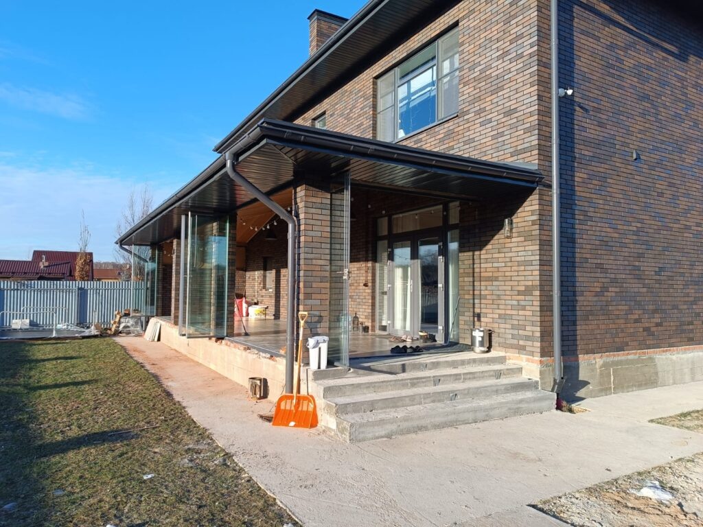    cozy-space-secrets-with-glazing ООО «Стеклопроект»