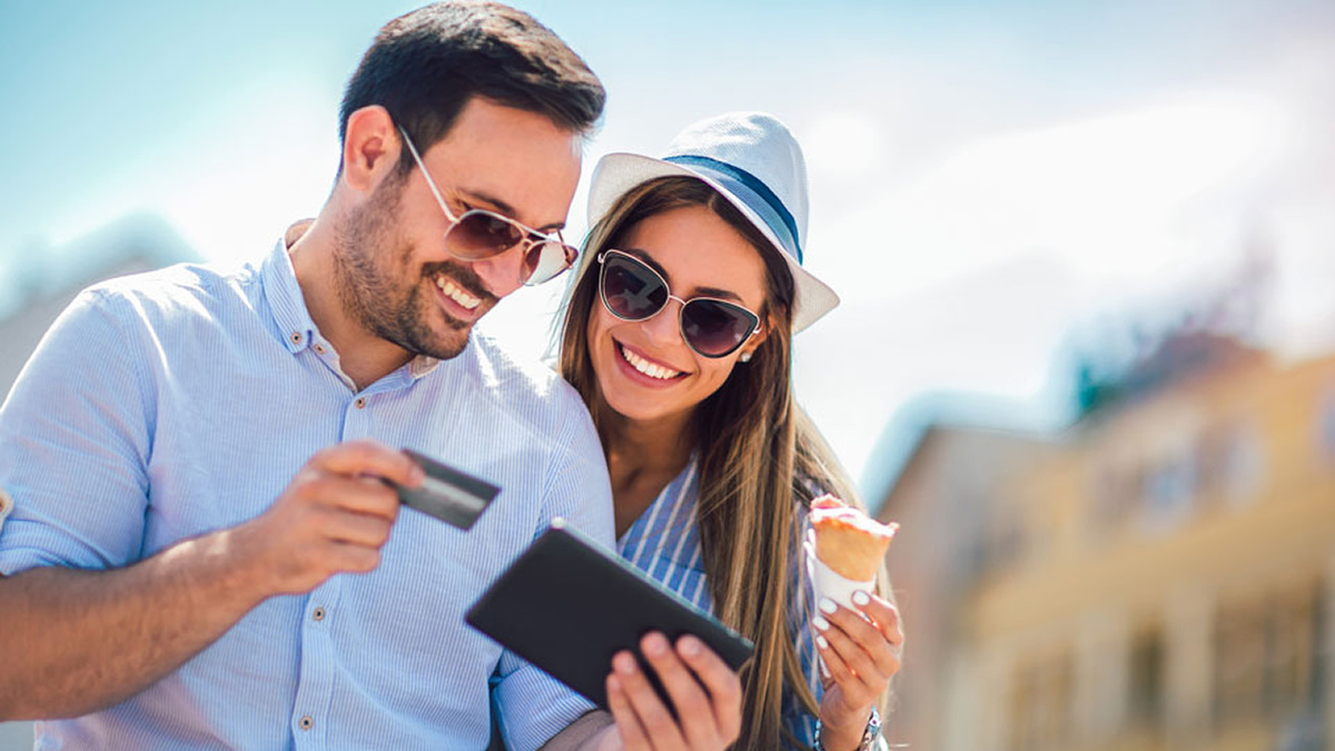 Наличные уходят в прошлое: что меняет привычки россиян