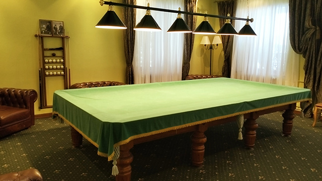 В залах охотничьего музея ресторана «Шоша»