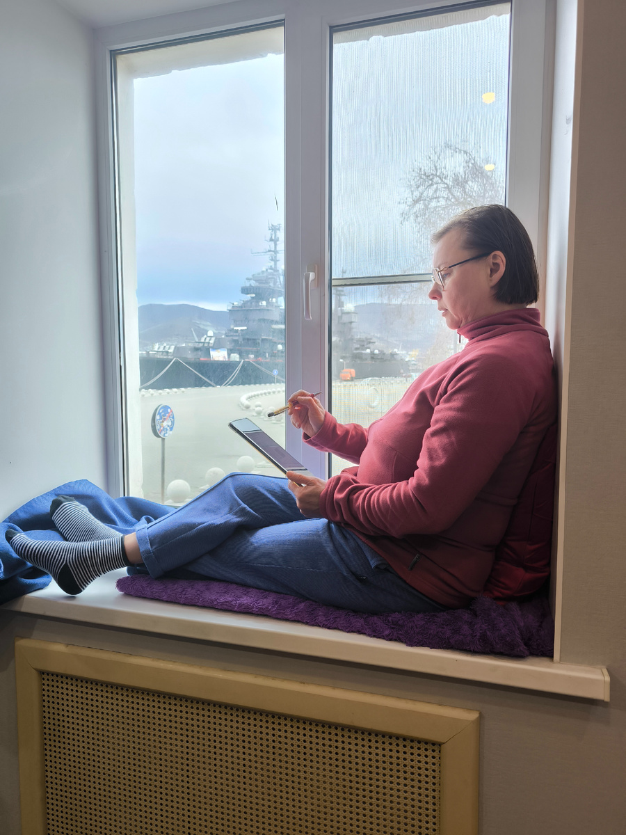 Кто-то приехал  и продолжал работать