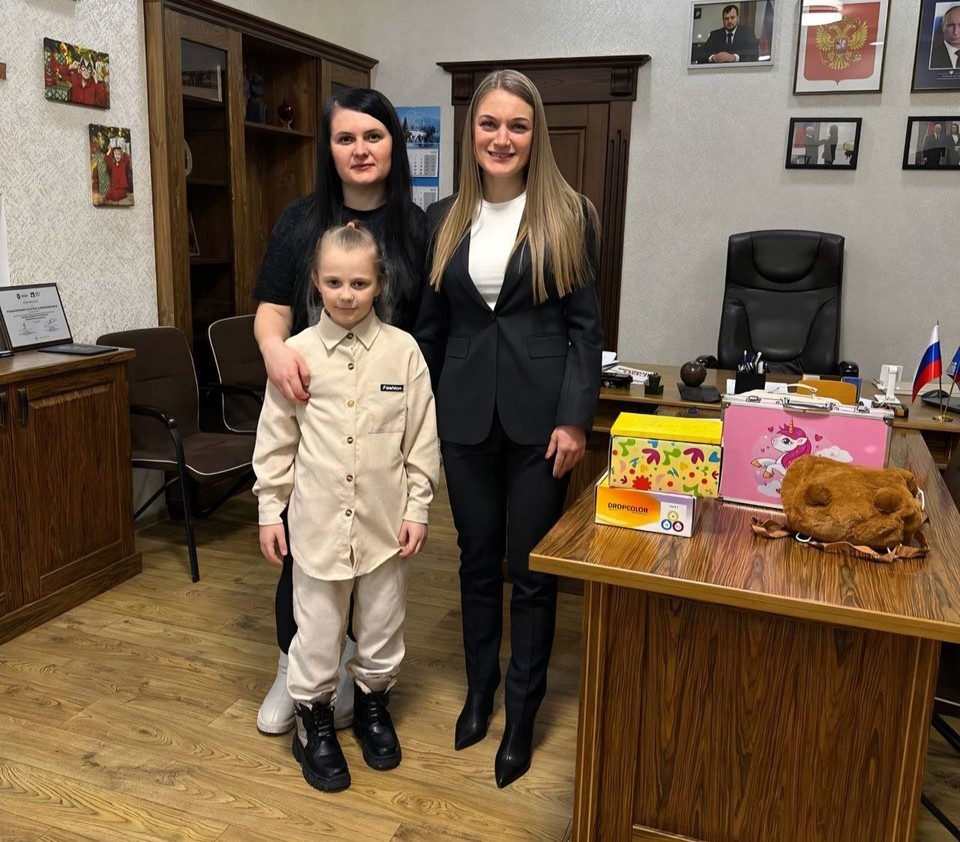    Наталья Романиченко подготовила подарки для Ксюши