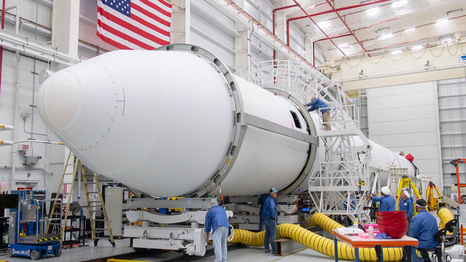     Reuters: дефицит китайских редкоземов наносит урон аэрокосмической отрасли США Zuma/TASS