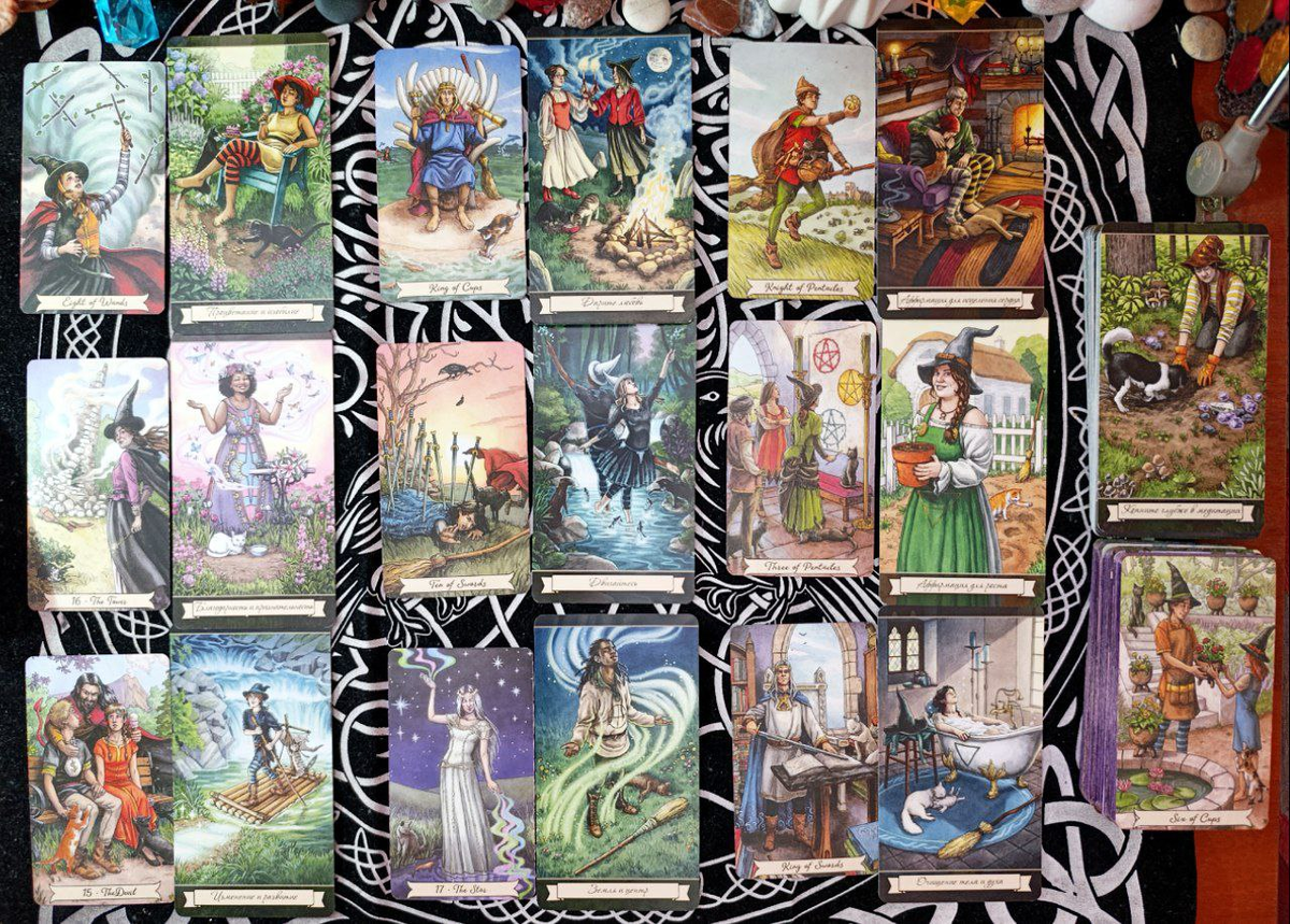 Расклад✨🔮 Тайны его разума: что он думает о вас в этот момент