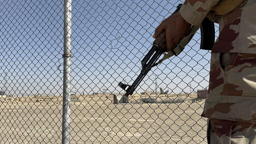    Фото: TASS/EPA/AKHTAR GULFAM