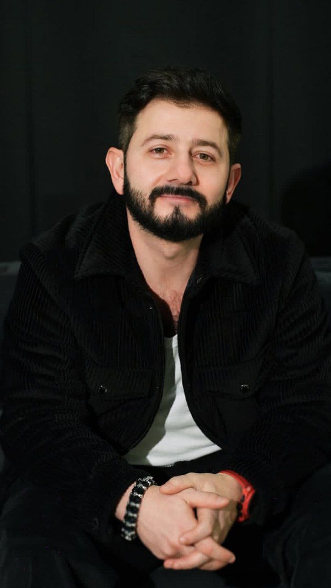    Михаил Галустян встречается с девушкой, которая младше его на 11 летСоцсети