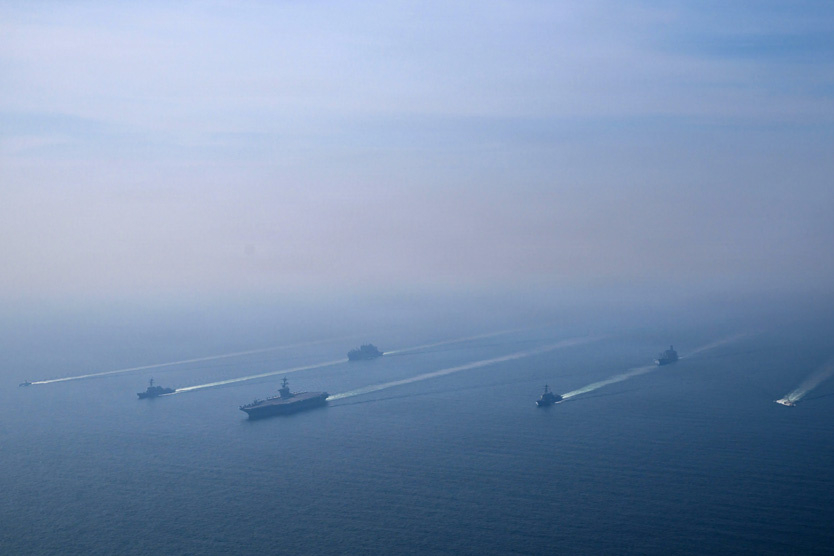     Фото: Mass Communication Specialist 1st Class Jesse Monford / US Navy