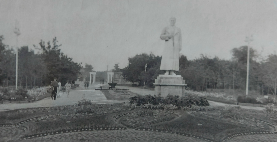 Где в Рязани стоял памятник Сталину и что поставили вместо него