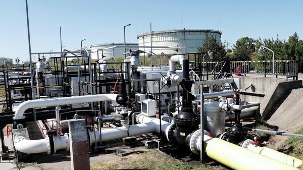    © REUTERS / Bernadett Szabo