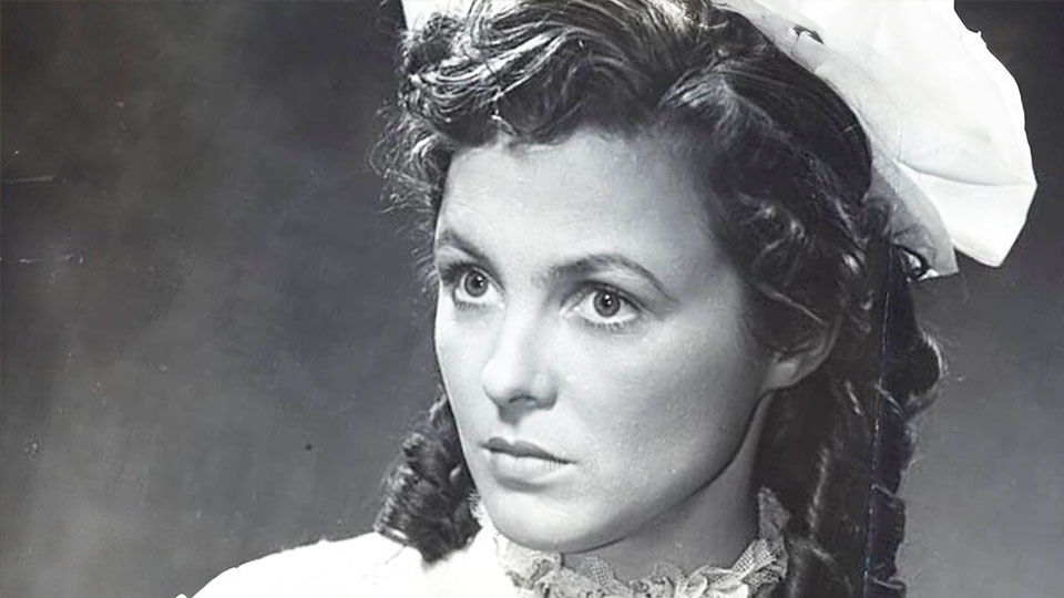 Вия Артмане