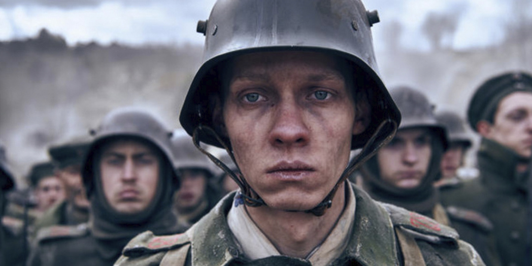 «На западном фронте без перемен»: Последний крик души среди грязи и крови