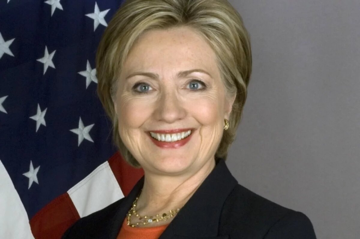    Клинтон заявила, что не знала о преступлениях Эпштейна