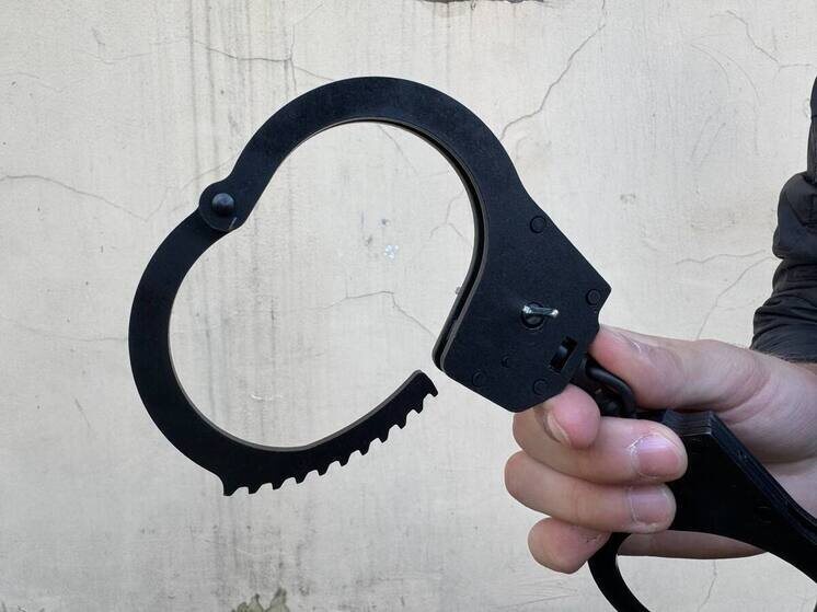     Мошенники узнали о пустующей квартире и решили завладеть ей. Фото: архив МК в Питере