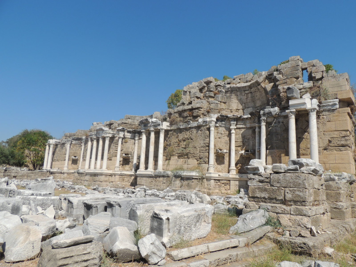 Фонтан Нимфеум