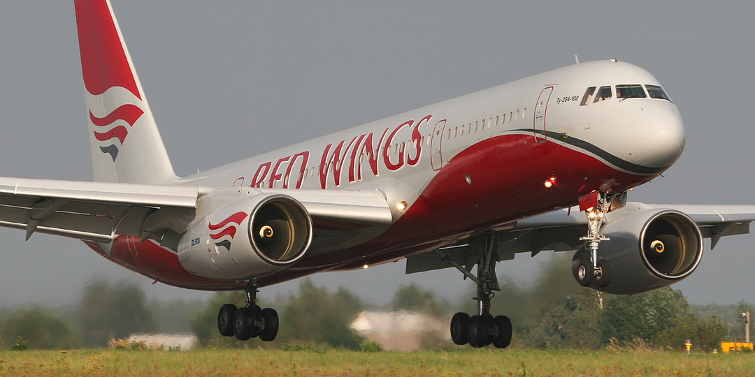 Пассажир купил билет, но Red Wings просто отменил рейс