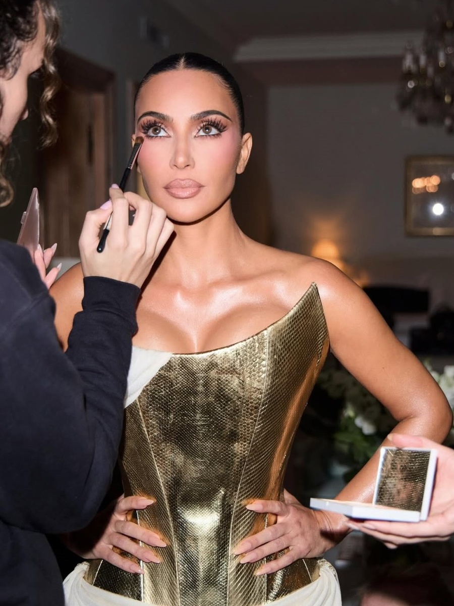 Ким Кардашьян уже подхватила тренд