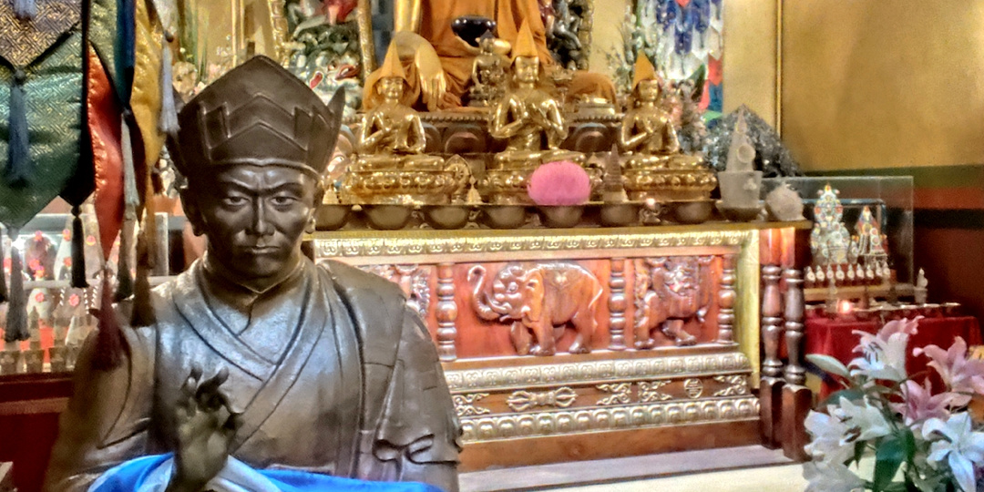 Аметистовый храм. Кусочек буддизма в Санкт-Петербурге.