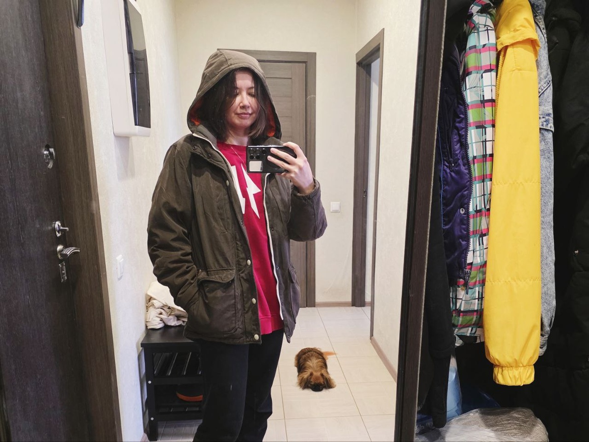 Спейси наблюдает