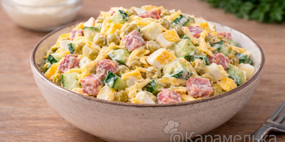 Простой салат для повседневного обеда или ужина