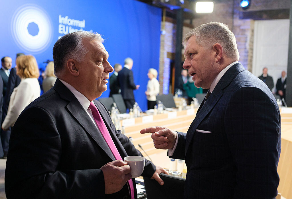     Виктор Орбан и Роберт Фицо / Thierry Monasse / Getty Images