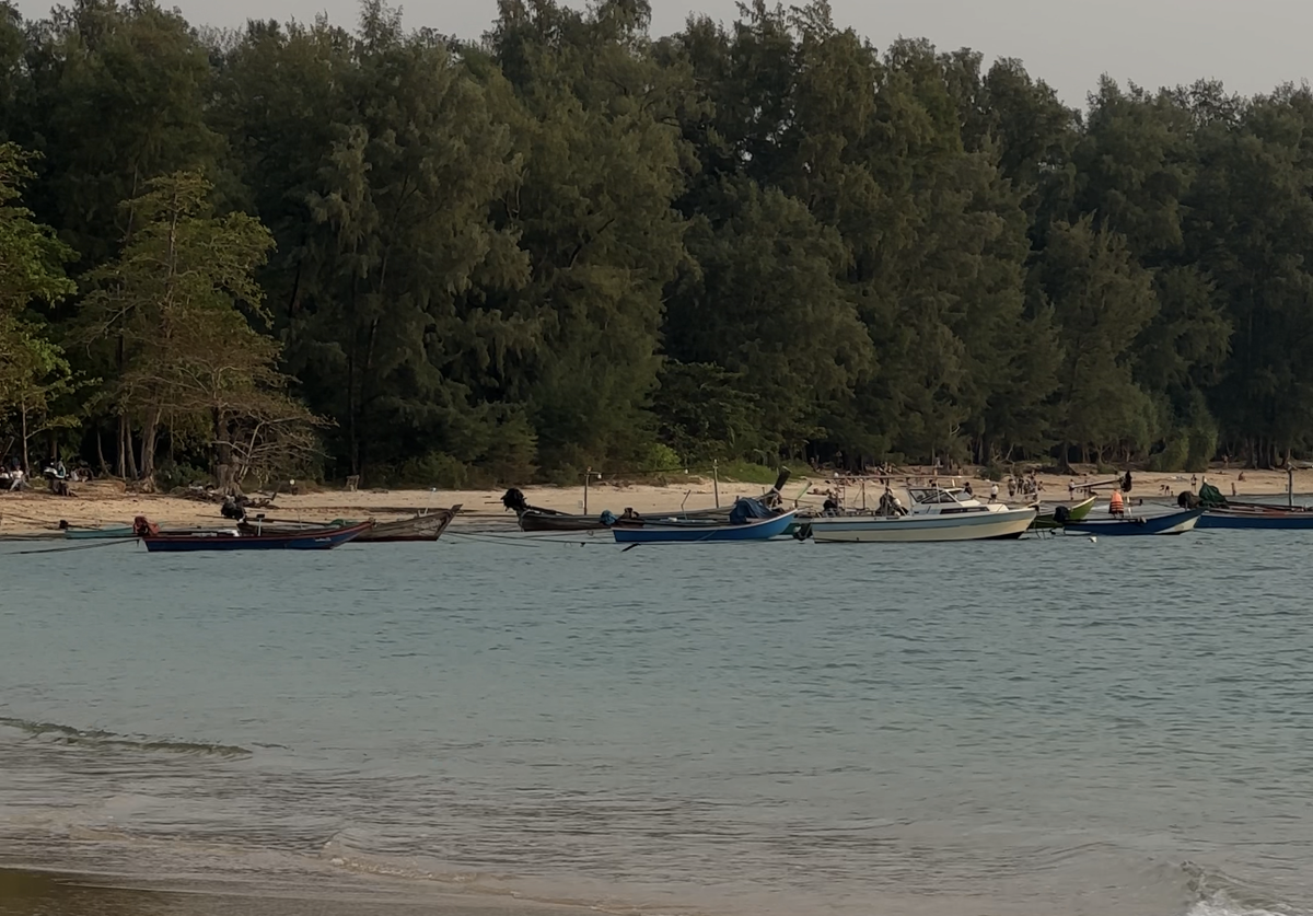 пляж МайКхао