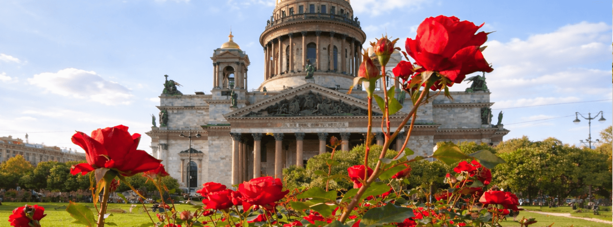 Исаакиевский собор весной