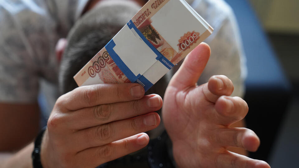     Девяти российским футбольным судьям предъявили обвинения в коррупции ИЗВЕСТИЯ/Эдуард Корниенко