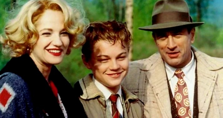 Кстати, а вот и кадр из фильма (кроме Ди Каприо там ещё играет Роберт Де Ниро!)  