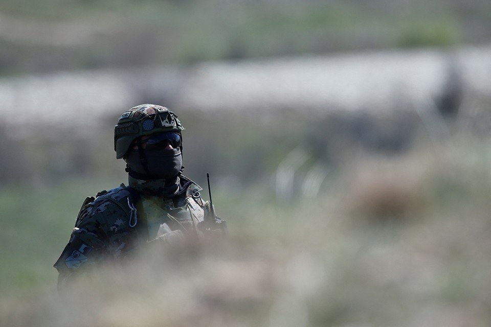    Солдаты двух стран НАТО провели учения по высадке на Украину. REUTERS