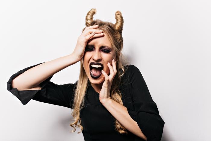 Обложка © freepik/lookstudio