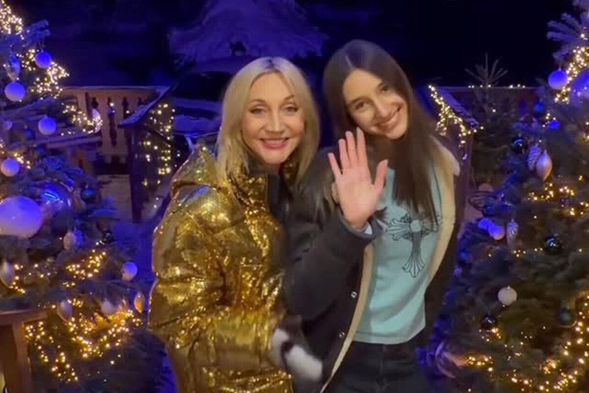    Кристина Орбакайте с дочкой Клавдией Социальные сети