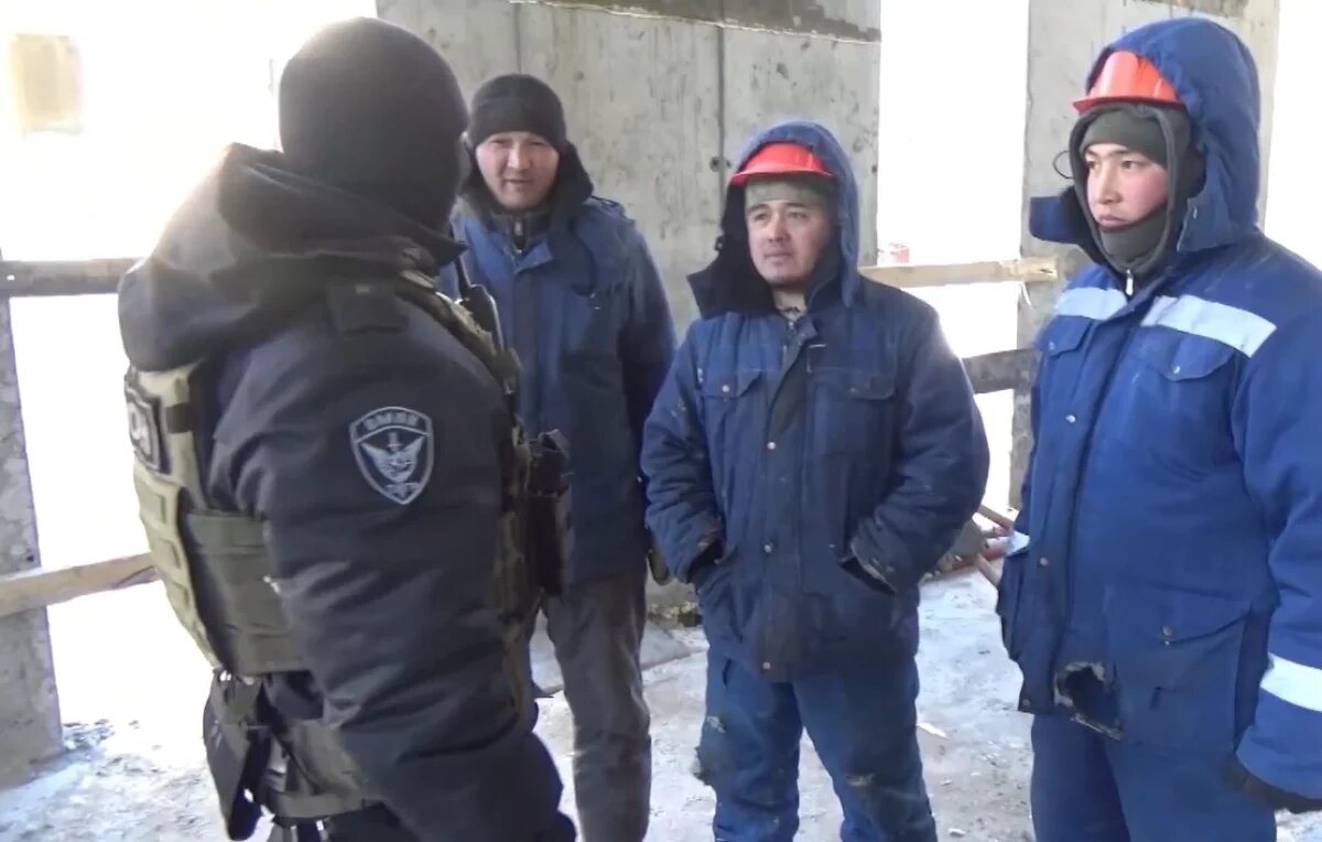    Силовики провели масштабный рейд по мигрантам в Хабаровске