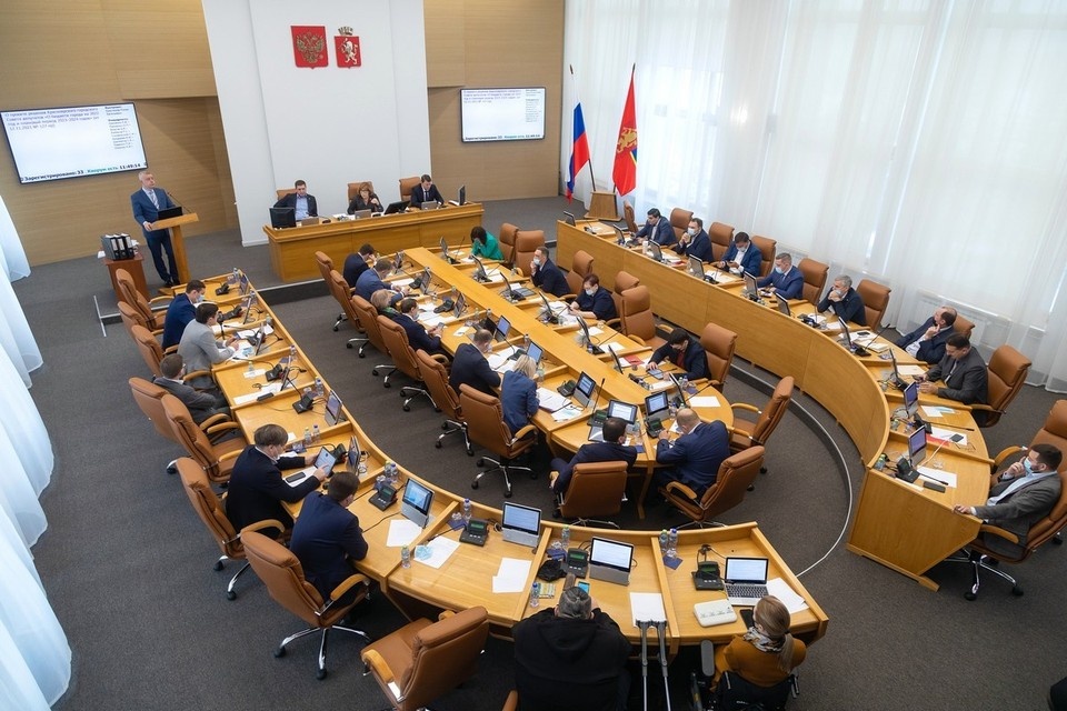    В Красноярске предлагают поднять охранникам зарплату ЛЕНЦ Мария | Архив КП