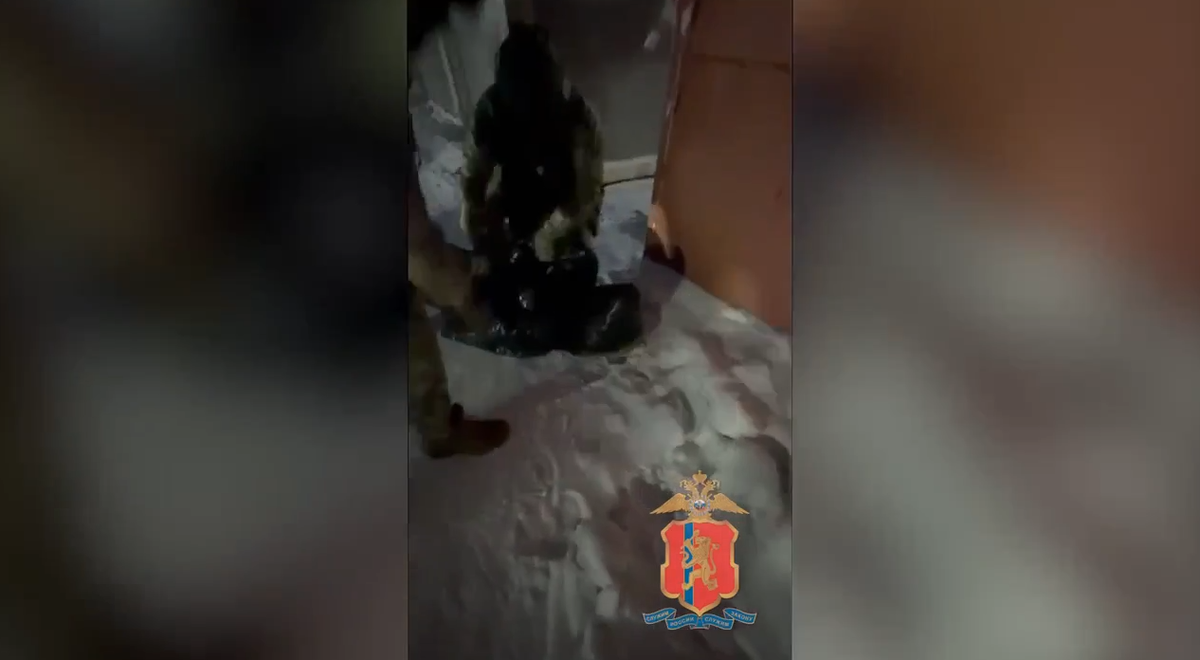     В Норильске полицейские задержали главу стройфирмы за коммерческий подкуп