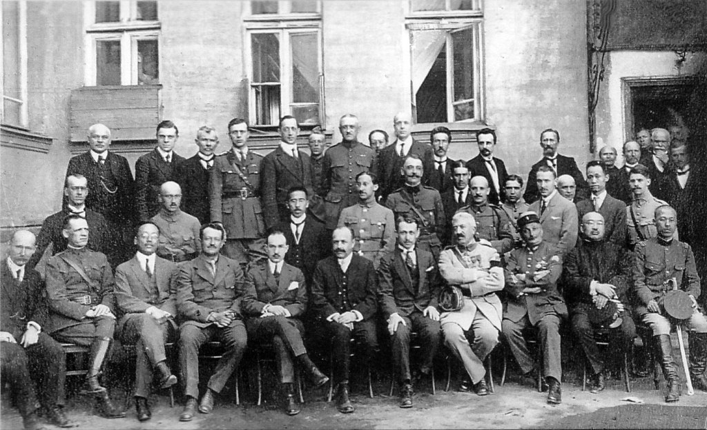 Не полный состав участников создание Уфимской Директории.