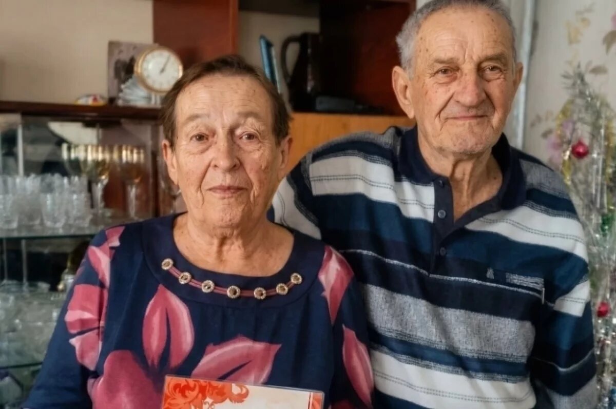    Более полвека совместной жители отметили супруги из Калангуя