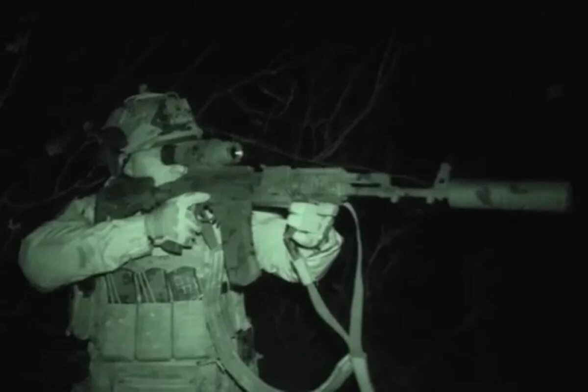    Свою «Бабу-Ягу» Кино и его товарищи всё-таки дождались. Нескольких выстрелов по батарее хватило, чтобы коптер камнем упал на землю.