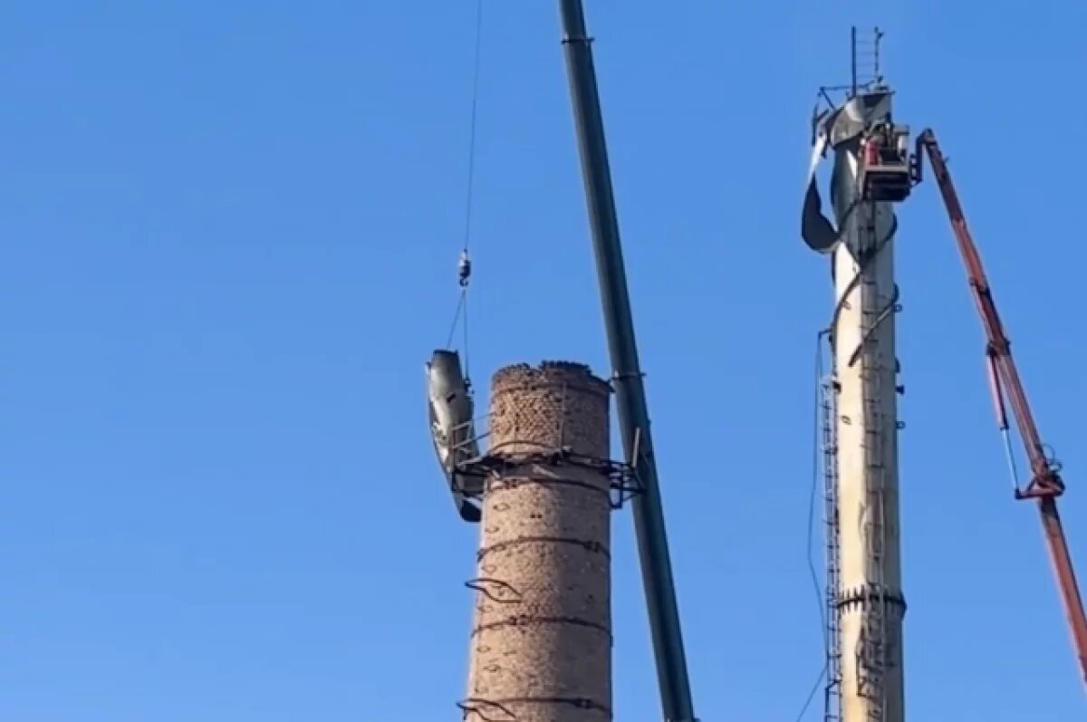    В Борзе убрали поврежденную часть дымовой трубы на котельной