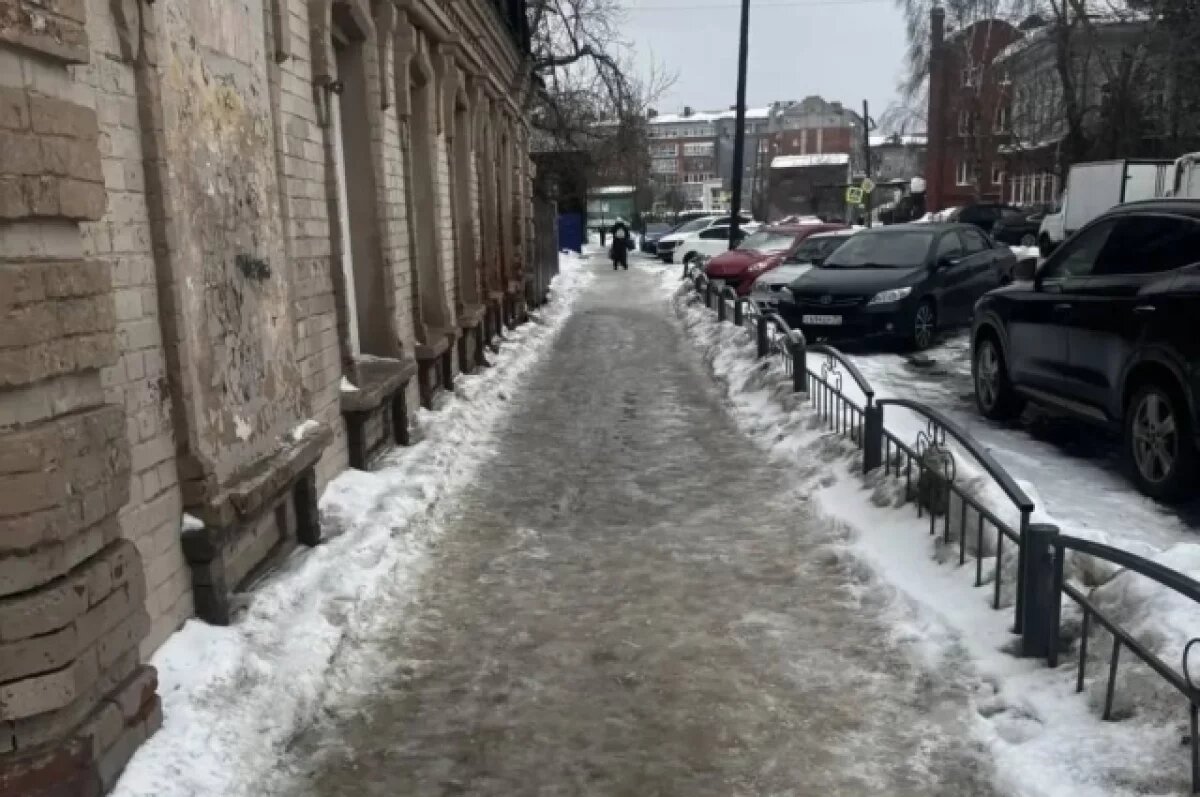    Томская прокуратура помогла решить проблему с опасными тротуарами у школы