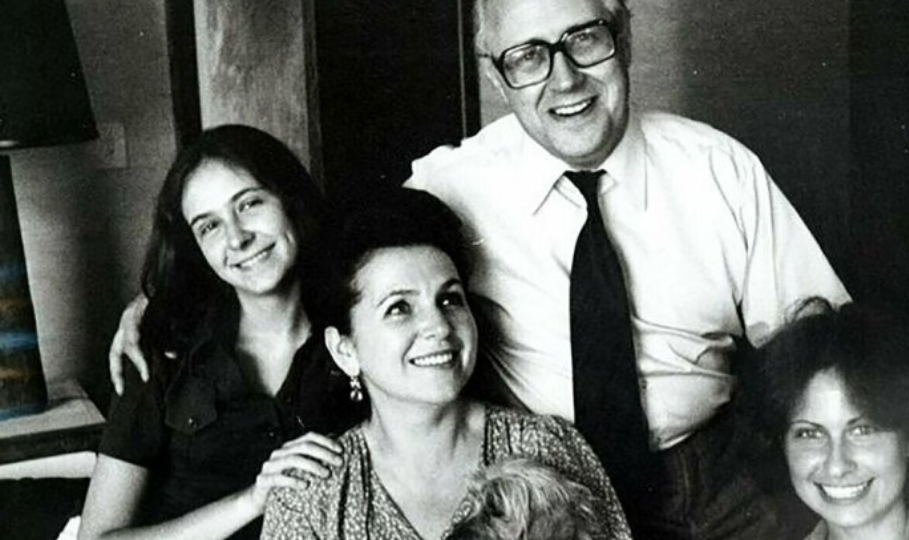 Сожженные джинсы и отнятая виолончель: почему Ростропович и Вишневская отправили дочерей в монастырь