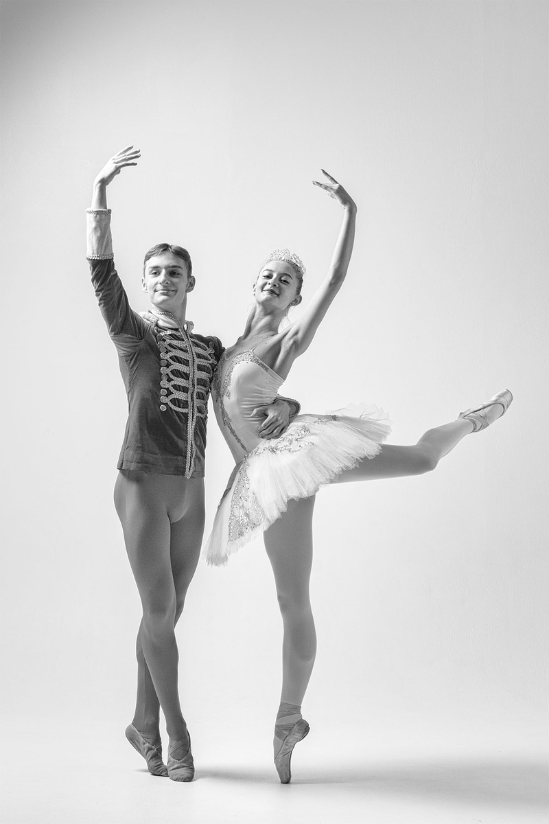 Хореографы отлично понимают линии, образованные телами артистов балета и на их основании создают композиции. 