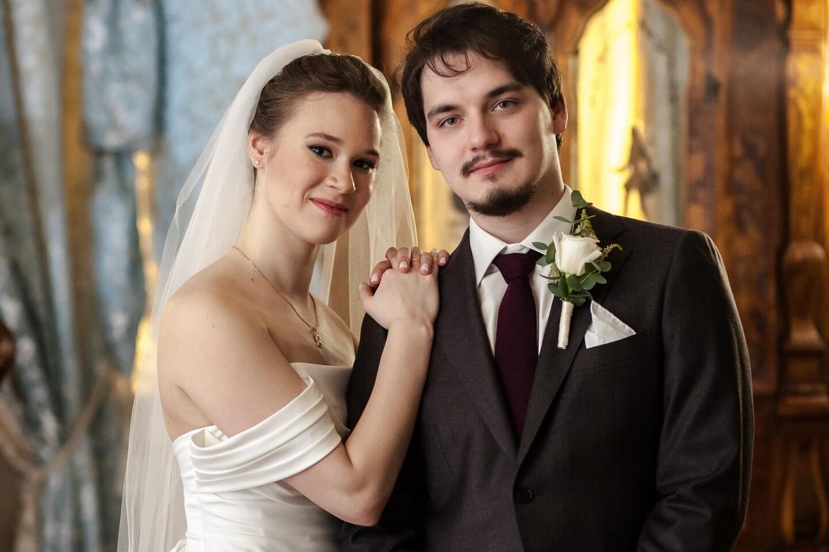     Майя Хромых вышла замуж за 27-летнего фигуриста Альяна Питкеева